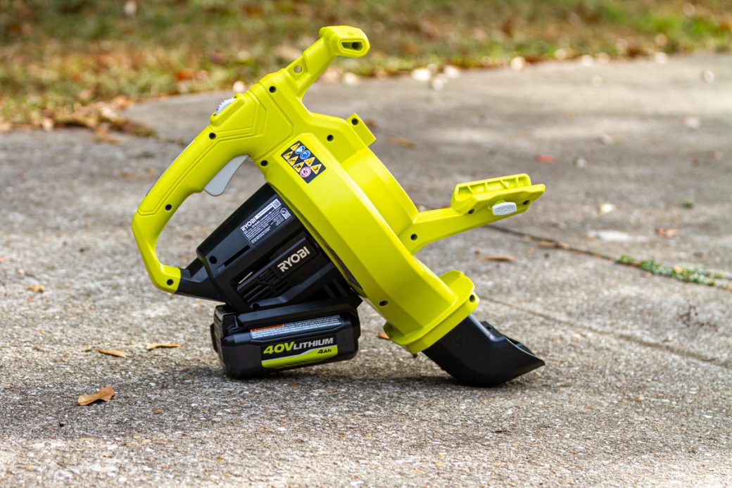 Hands On: RYOBI 40V Cordless Leaf Vacuum / Mulcher - GarageSpot