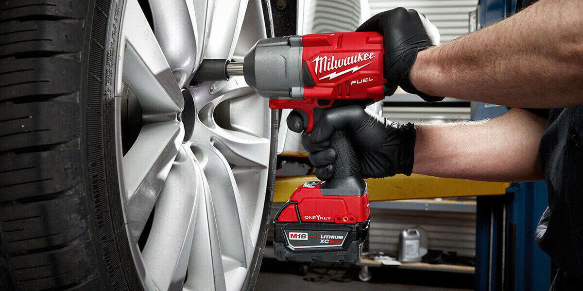 7 Best Cordless Impact Wrenches for Changing Tires in 2022