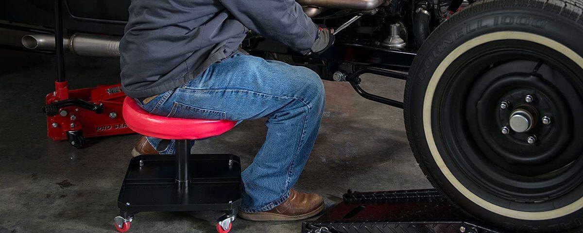 7 Best Creeper Seats for Mechanics in 2021 - GarageSpot