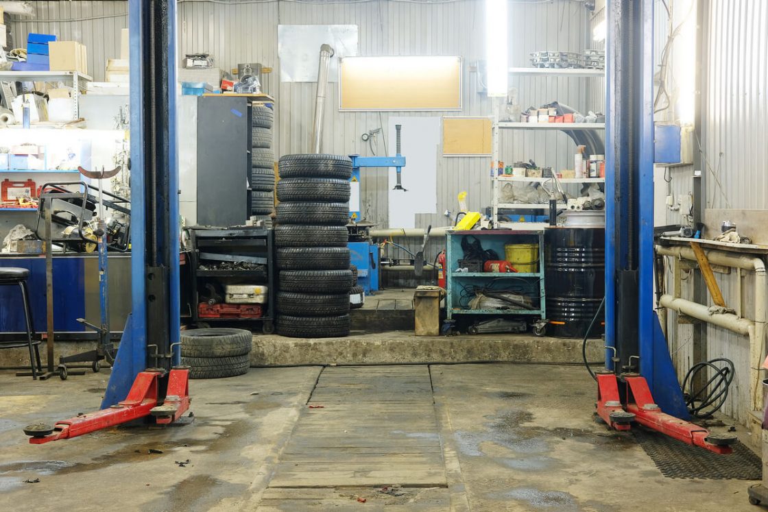 7 Best Car Lifts for Home Garages in 2022 - GarageSpot