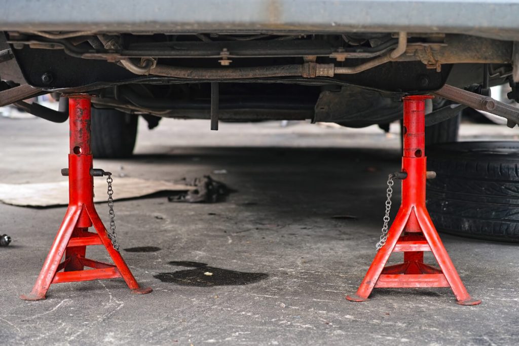 jack stands for auto mechanics