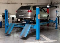Best 4-Post Car Lifts for Mechanics [2021 Review]