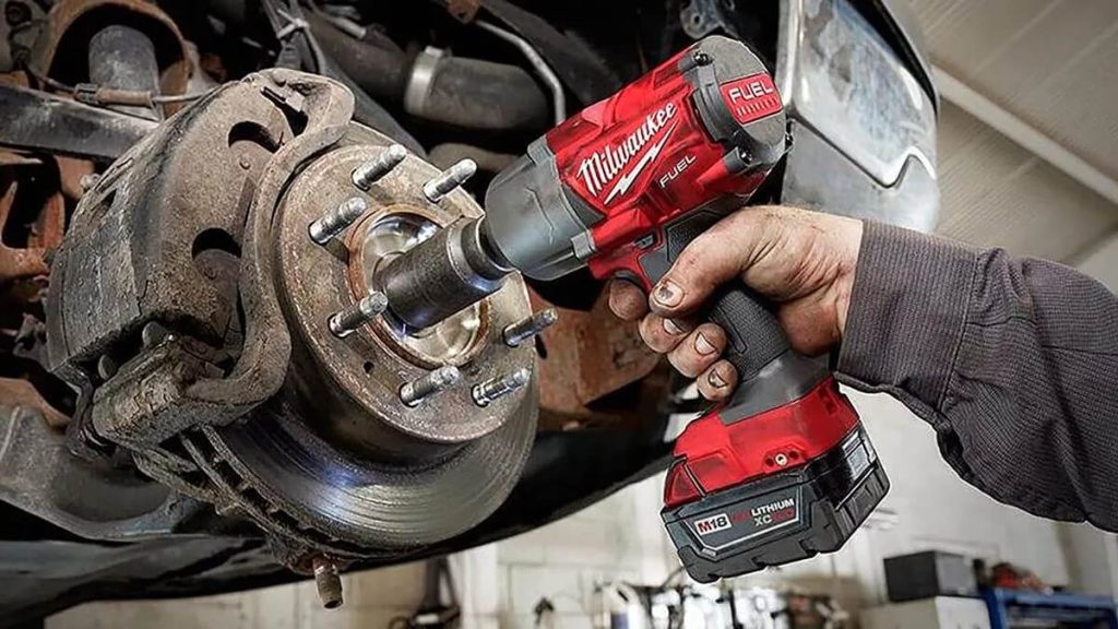 Milwaukee M18 Fuel cordless impact wrench