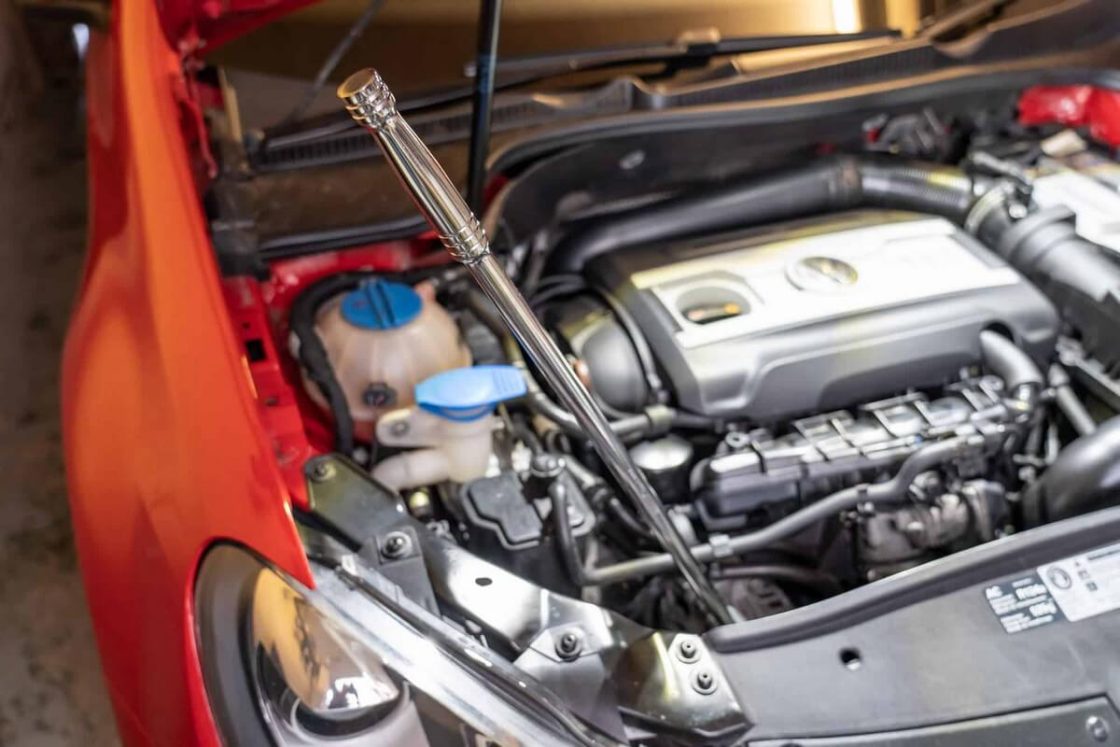 6 Best Breaker Bars to Loosen Up the Tightest Nuts and Bolts