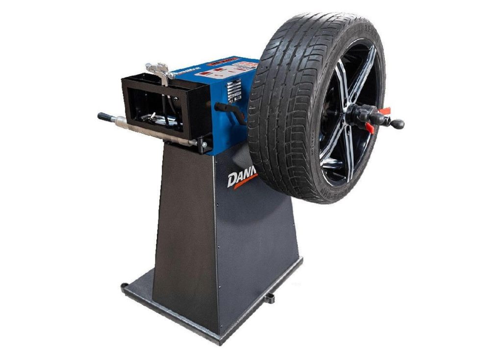 Dannmar MB-240X Post Mount Wheel Balancer