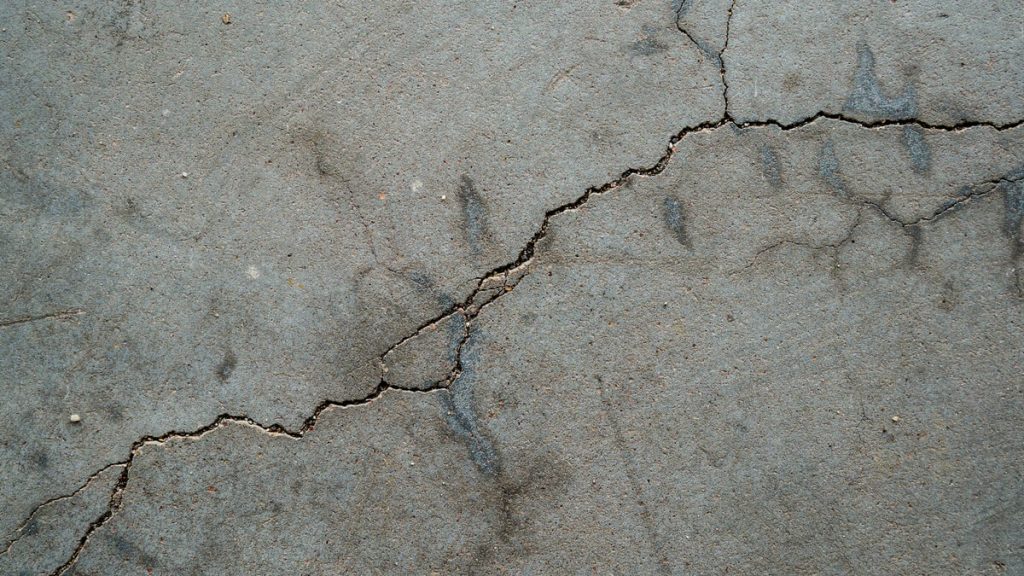 cracks in garage floor